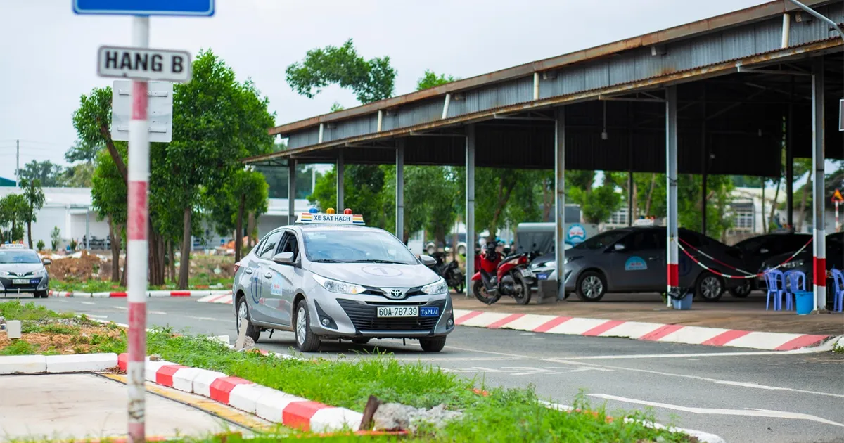 Trung tâm dạy nghề lái xe Dầu Khí