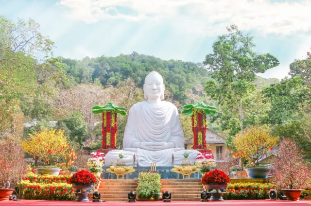 Tượng Phật lớn ở Thiền Tôn Phật Quang