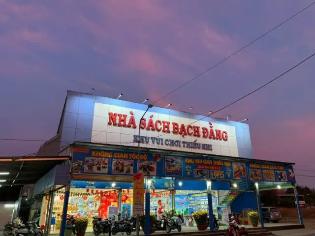Nhà sách Bạch Đằng Phú Mỹ